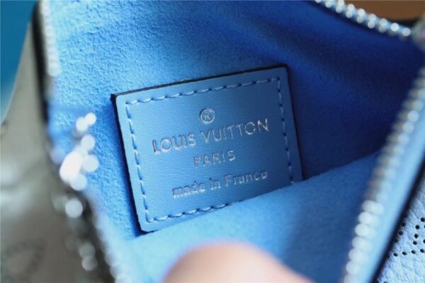 Louis Vuitton Key Pouch Mahina Magnolia Blue For Women, Women's Wallets 5.1in/13cm LV 