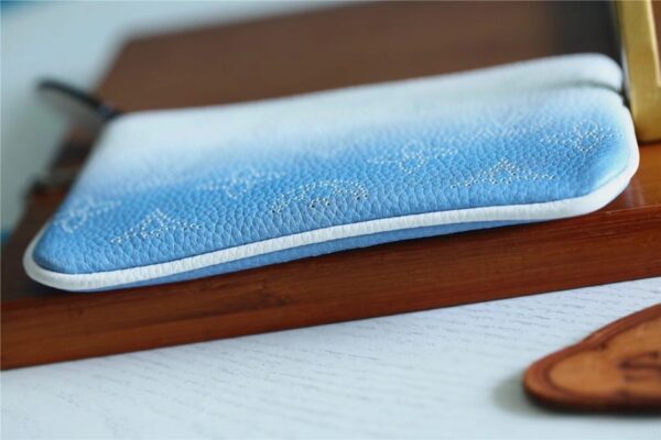 Louis Vuitton Key Pouch Mahina Magnolia Blue For Women, Women's Wallets 5.1in/13cm LV 