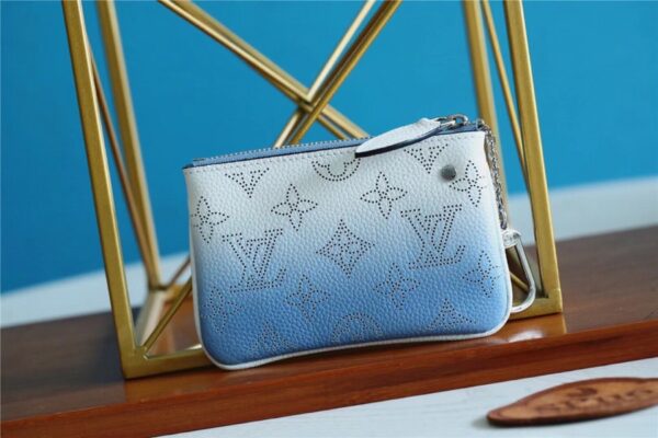 Louis Vuitton Key Pouch Mahina Magnolia Blue For Women, Women's Wallets 5.1in/13cm LV 