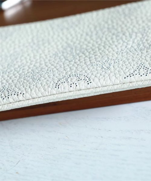 1:1 Replica Louis Vuitton Key Pouch Mahina White For Women, Women's Wallets 5.1in/13cm LV