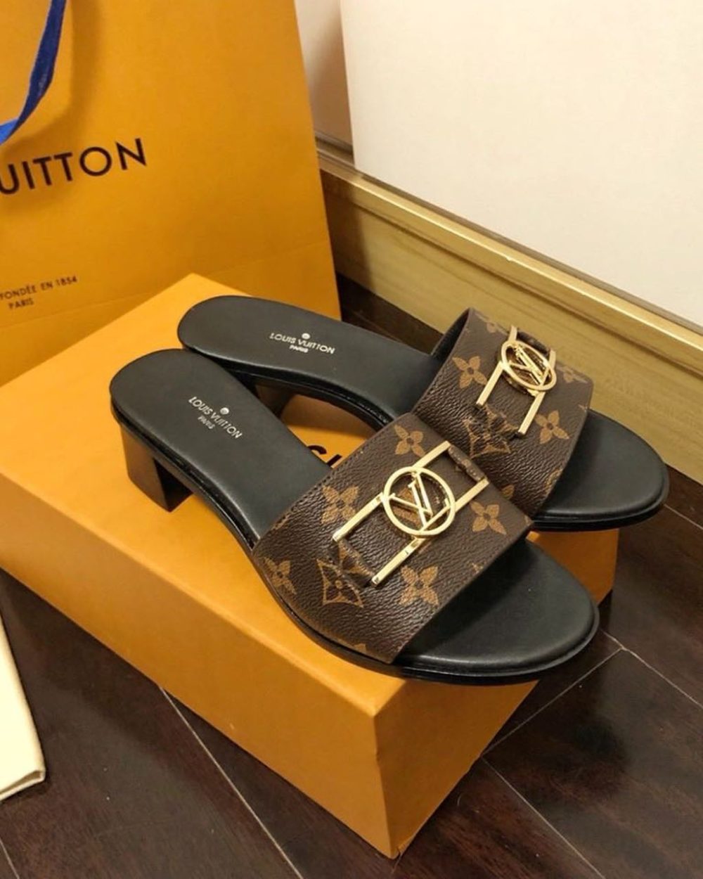 Louis Vuitton Lock It Mule Patent Monogram Canvas Black/Brown For Women LV 1A660F