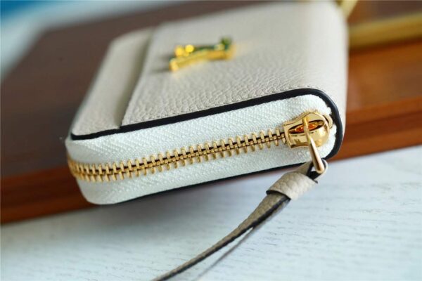 Louis Vuitton Lockme Zippy Coin Purse For Women, Women's Wallets 4.3in/11cm LV