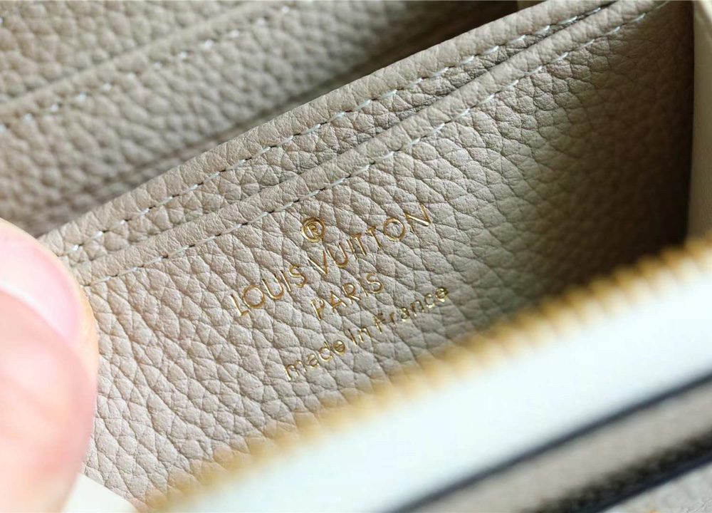 1:1 Replica Louis Vuitton Lockme Zippy Coin Purse For Women, Women's Wallets 4.3in/11cm LV