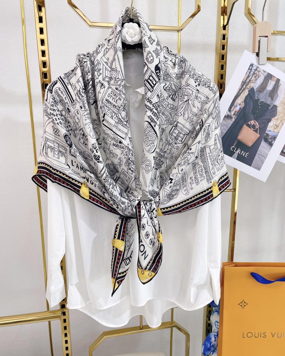 Louis Vuitton Louis in a Comic Shawl White 117cm/46in