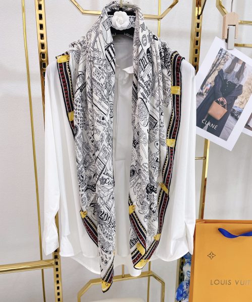Louis Vuitton Louis in a Comic Shawl White 117cm/46in