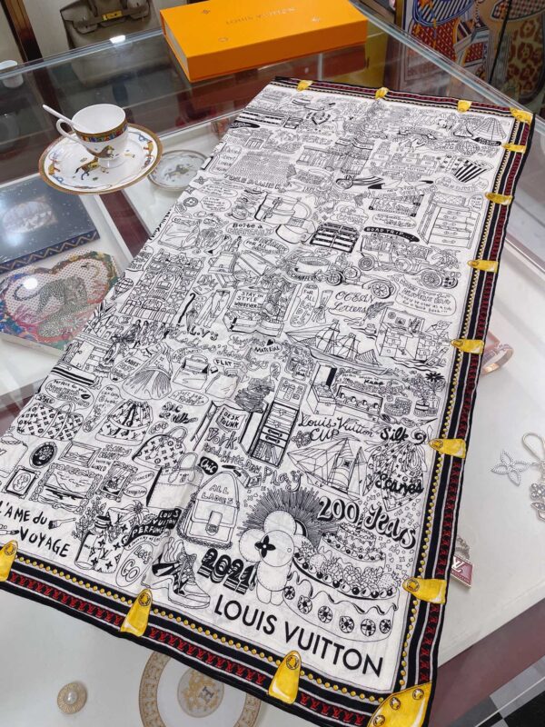 Louis Vuitton Louis in a Comic Shawl White 117cm/46in