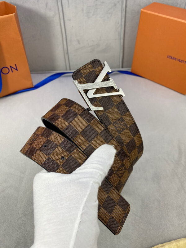 1:1 Replica Louis Vuitton LV Beaded Reversible Belt Damier Ebene, LV Women Belt