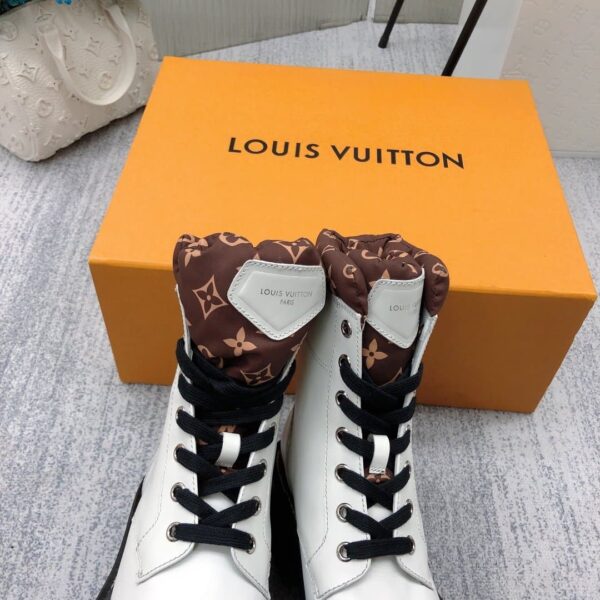 Louis Vuitton LV Beaubourg Ankle Boot White For Women LV