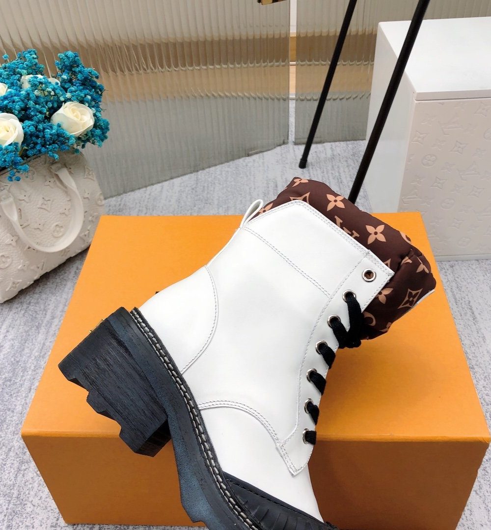 Louis Vuitton LV Beaubourg Ankle Boot White For Women LV