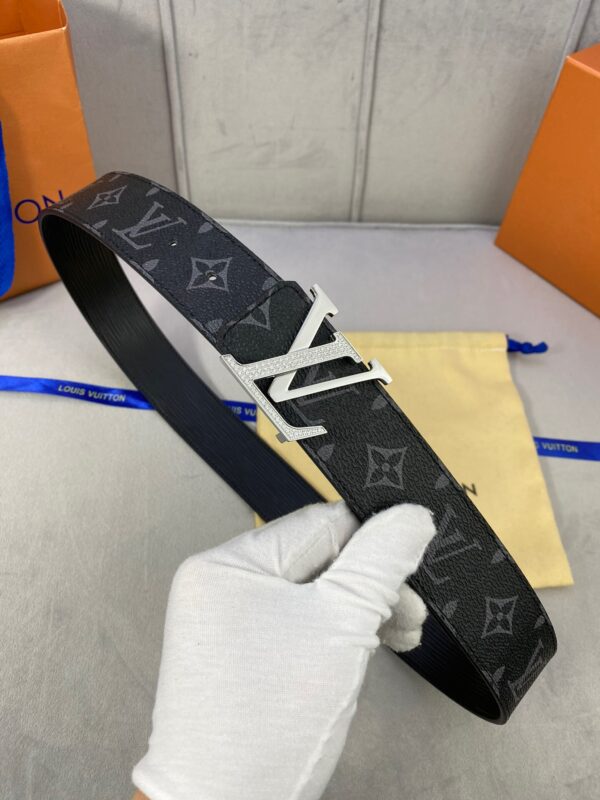 1:1 Replica Louis Vuitton LV Diamond Reversible Belt Monogram Eclipse, LV Women Belt M0366V