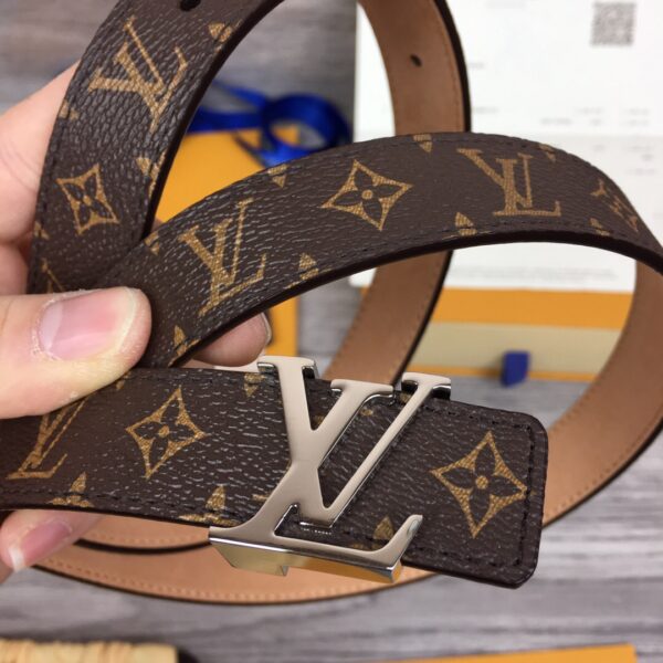1:1 Replica Louis Vuitton LV Iconic Reversible Belt Monogram Canvas, LV Women Belt M0527V