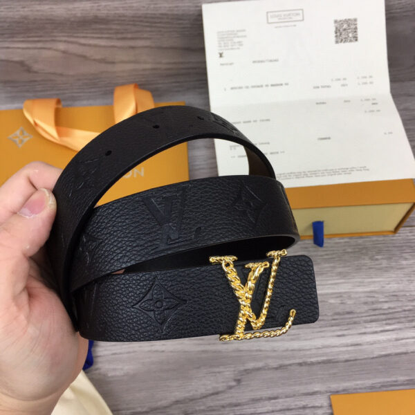 1:1 Replica Louis Vuitton LV Iconic Reversible Belt Taurillon Monogram Gold Toned Hardware LV Women Belt