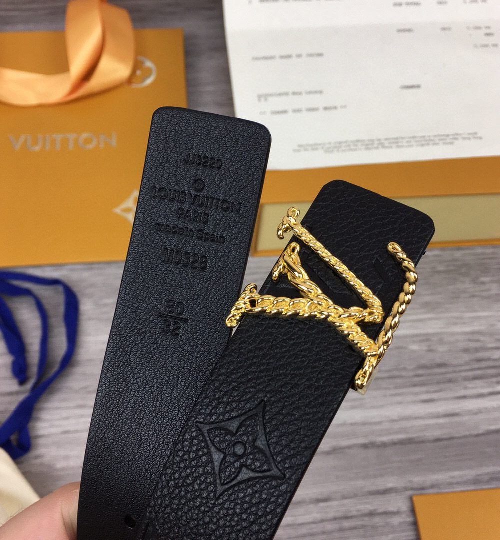1:1 Replica Louis Vuitton LV Iconic Reversible Belt Taurillon Monogram Gold Toned Hardware LV Women Belt