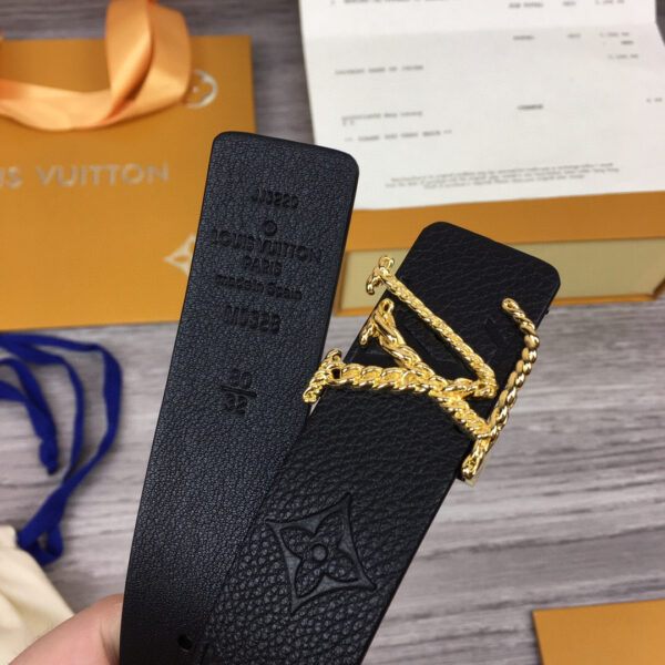 1:1 Replica Louis Vuitton LV Iconic Reversible Belt Taurillon Monogram Gold Toned Hardware LV Women Belt