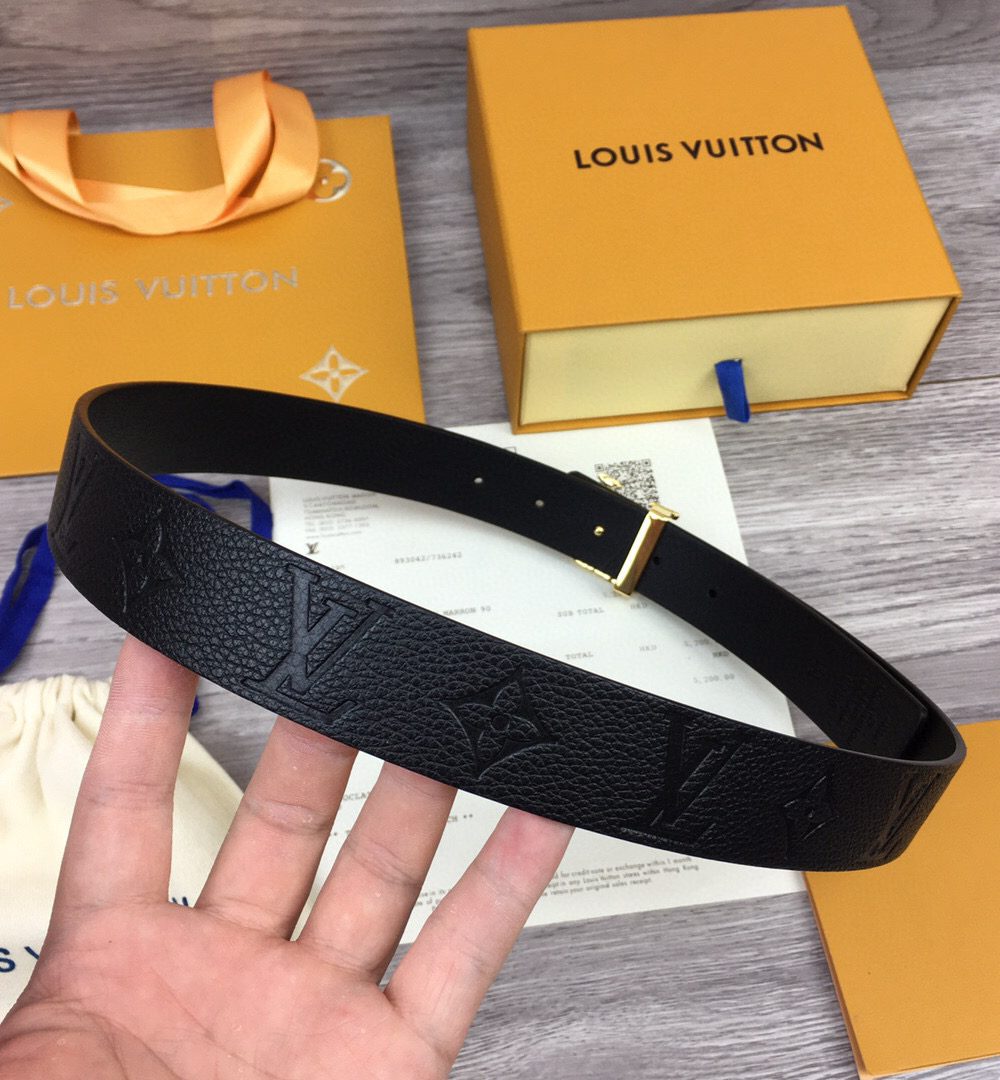 1:1 Replica Louis Vuitton LV Iconic Reversible Belt Taurillon Monogram Gold Toned Hardware LV Women Belt