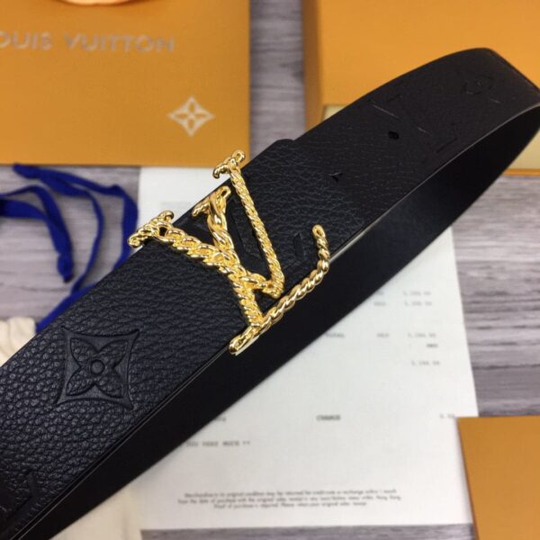 1:1 Replica Louis Vuitton LV Iconic Reversible Belt Taurillon Monogram Gold Toned Hardware LV Women Belt