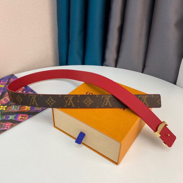 1:1 Replica Louis Vuitton LV Initiales Belt Red