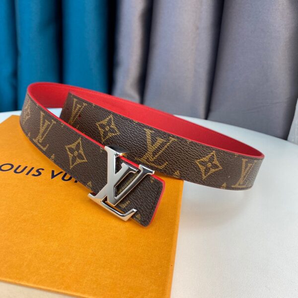 1:1 Replica Louis Vuitton LV Initiales Belt Red