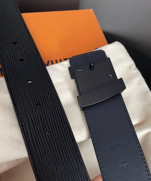 1:1 Replica Louis Vuitton LV Initiales Epi Black, LV Women Belt M9229S