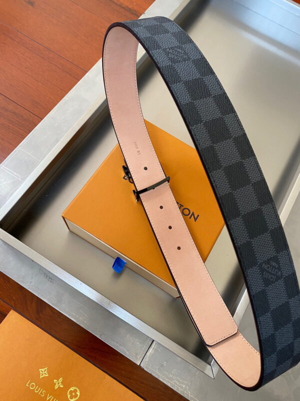 1:1 Replica Louis Vuitton LV Initiales Reversible Belt Damier Graphite, LV Women Belt