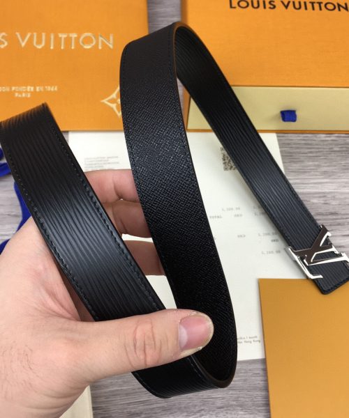 1:1 Replica Louis Vuitton LV Initiales Reversible Belt Epi, LV Women Belt M0324S