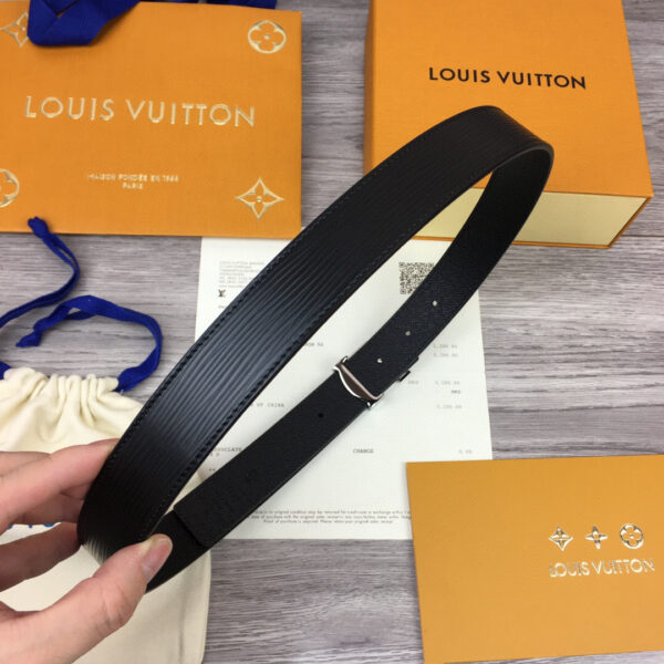 1:1 Replica Louis Vuitton LV Initiales Reversible Belt Epi, LV Women Belt M0324S