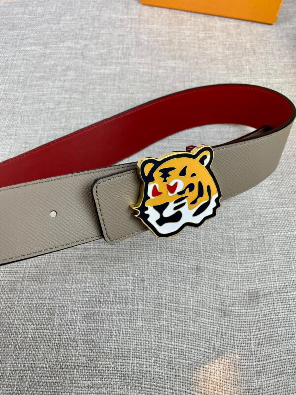 1:1 Replica Louis Vuitton LV Made Reversible Belt Taurillon Grey, LV Women Belt