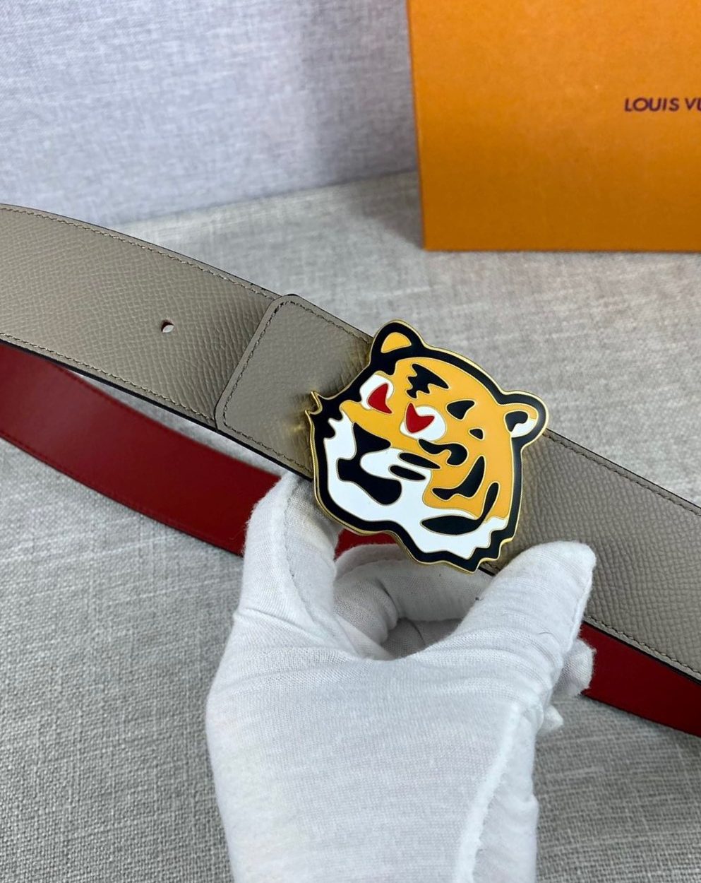 1:1 Replica Louis Vuitton LV Made Reversible Belt Taurillon Grey, LV Women Belt