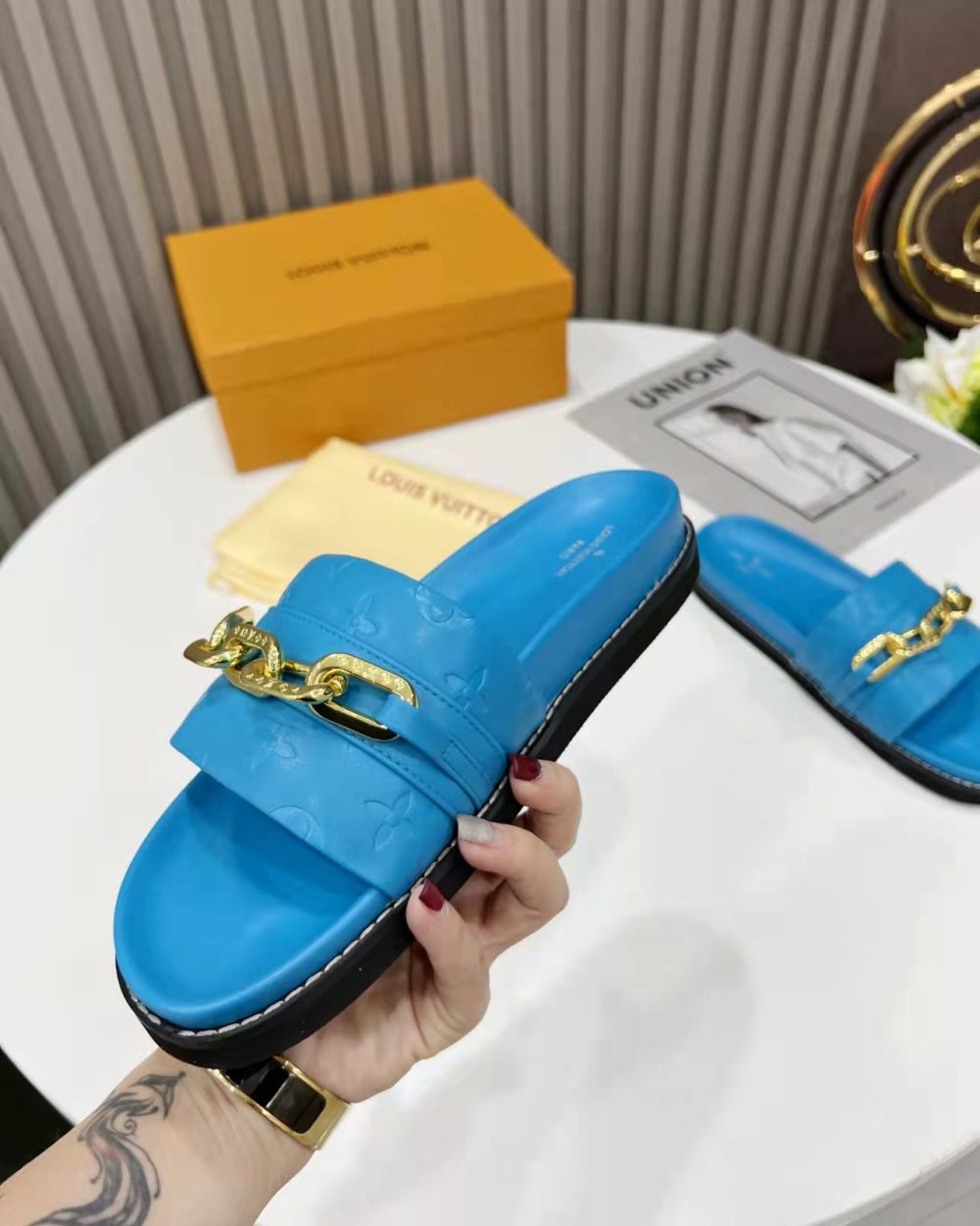 Louis Vuitton LV Sunset Flat Comfort Mule Blue For Women LV