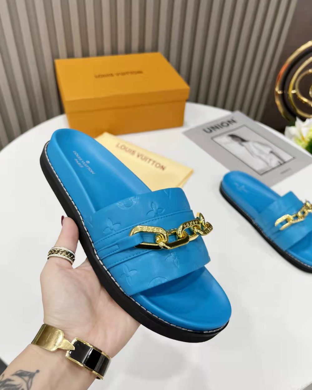 Louis Vuitton LV Sunset Flat Comfort Mule Blue For Women LV