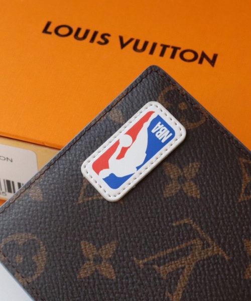 1:1 Replica Louis Vuitton LV X NBA Multiple Wallet Monogram Canvas For Men, Men's Wallet 12cm LV M80105