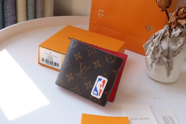 Louis Vuitton LV X NBA Multiple Wallet Monogram Canvas For Men, Men's Wallet 12cm LV M80105