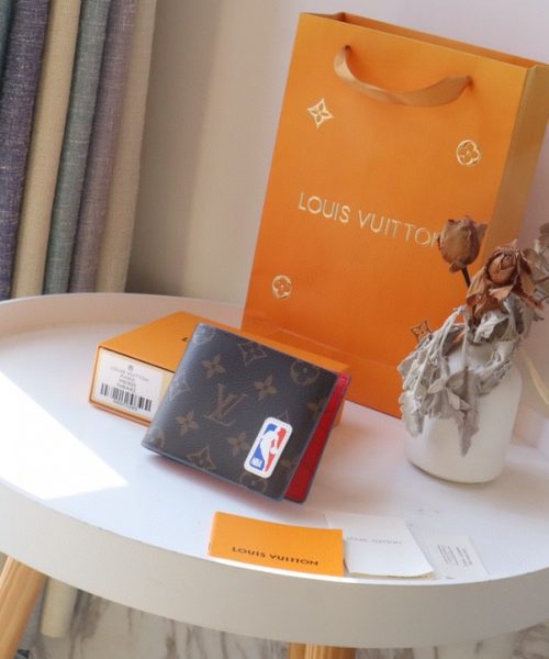 1:1 Replica Louis Vuitton LV X NBA Multiple Wallet Monogram Canvas For Men, Men's Wallet 12cm LV M80105