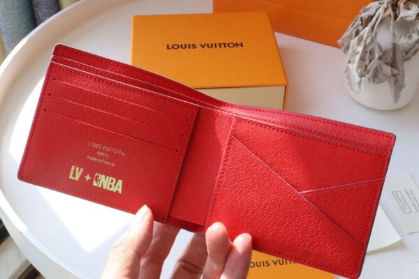 Louis Vuitton LV x NBA Multiple Wallet Monogram Canvas For Men, Men's Wallet 4.5in/11.5cm LV M80105