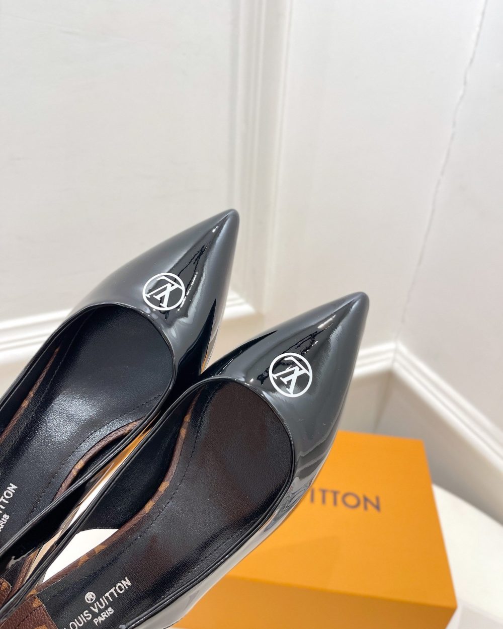 Louis Vuitton Magnetic Slingback Pump Black For Women LV 1A9O7U