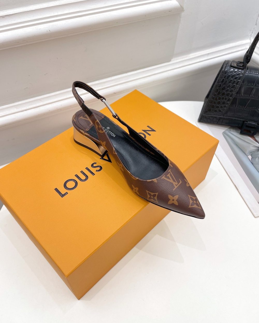 Louis Vuitton Magnetic Slingback Pump Brown For Women LV