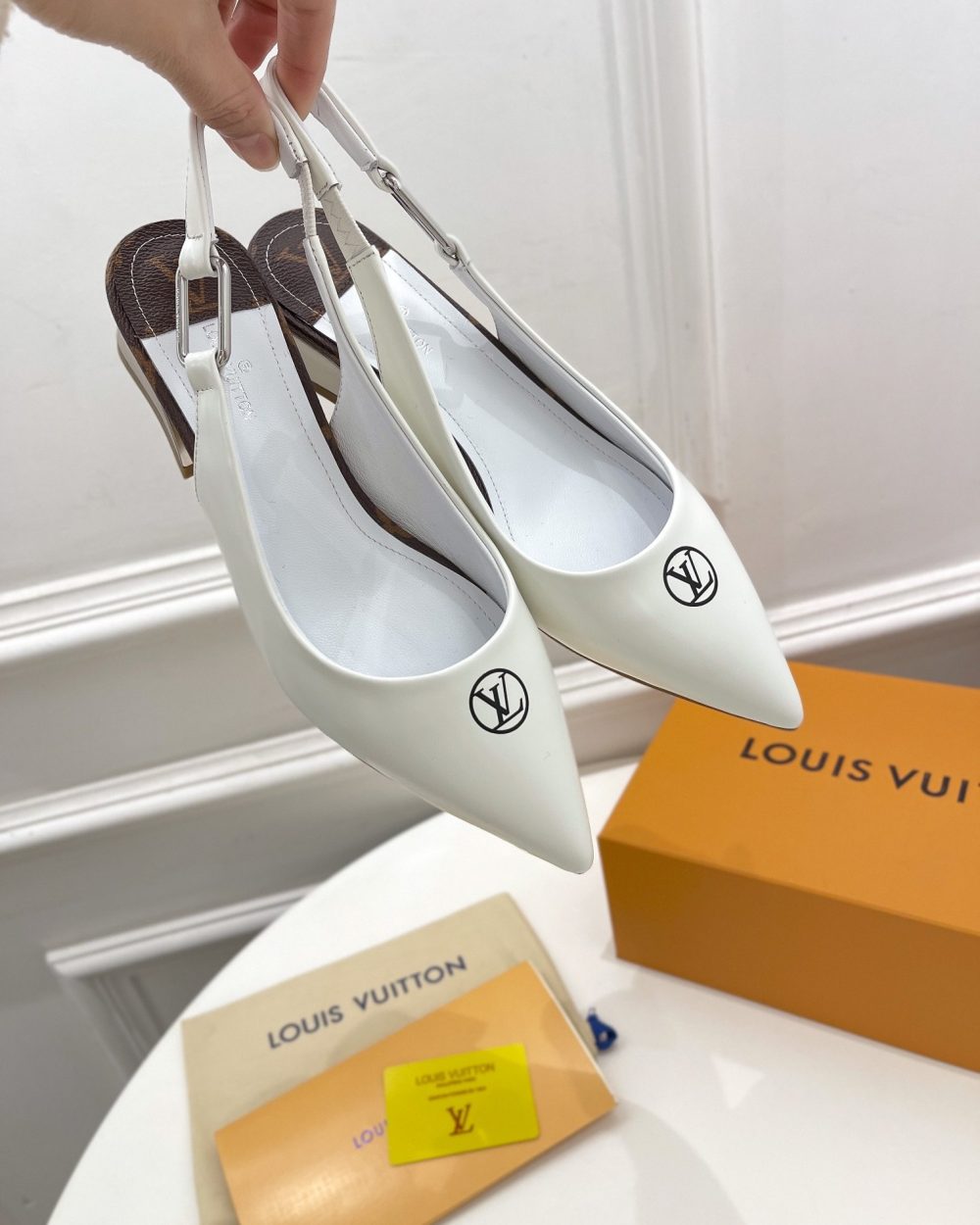 Louis Vuitton Magnetic Slingback Pump White For Women LV