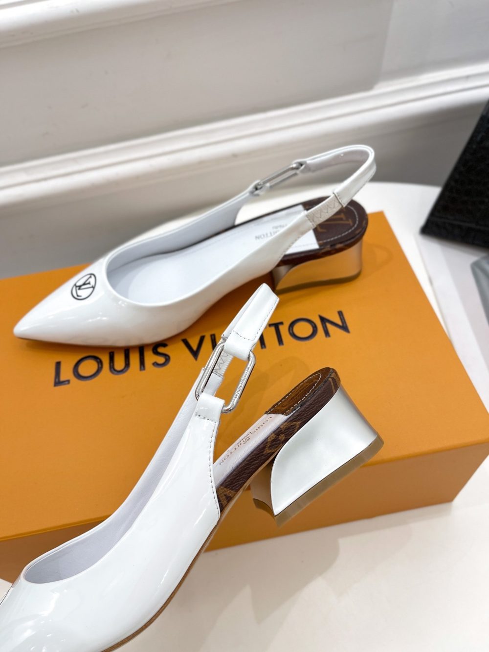 Louis Vuitton Magnetic Slingback Pump White For Women LV - Image 3