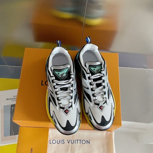 Louis Vuitton Men's LV Runner Tatic Sneaker Sliver For Men LV