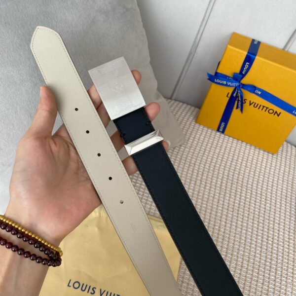 1:1 Replica Louis Vuitton Metropole LV Belt Black LV Women Belt