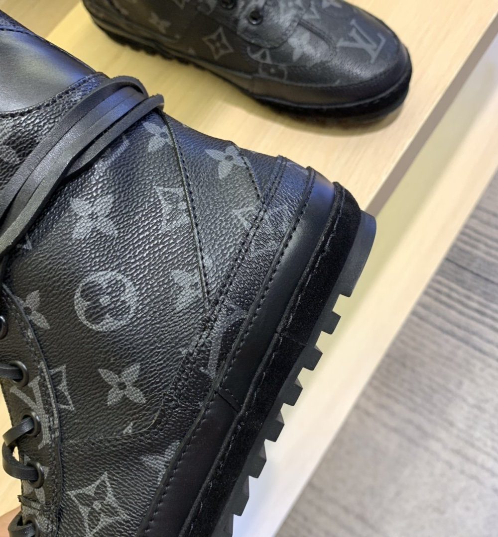 Louis Vuitton Metropolis Flat Ranger Monogram Denim Black For Women LV