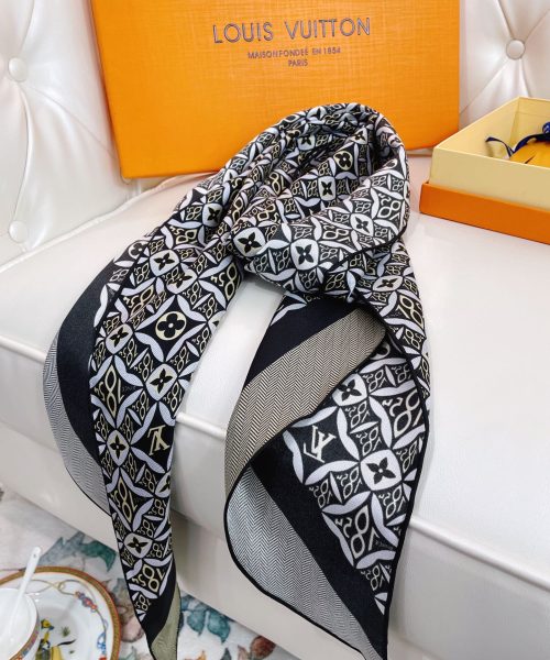 Louis Vuitton Monogram Pattern Black Scarf 175cm/69in 