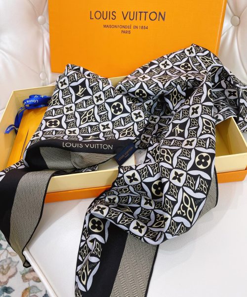 Louis Vuitton Monogram Pattern Black Scarf 175cm/69in 