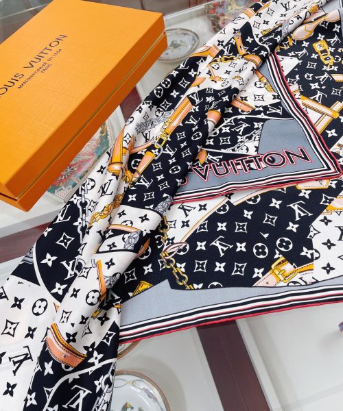 Louis Vuitton More and More Double Face Shawl Black Scarf 90cm/35in 