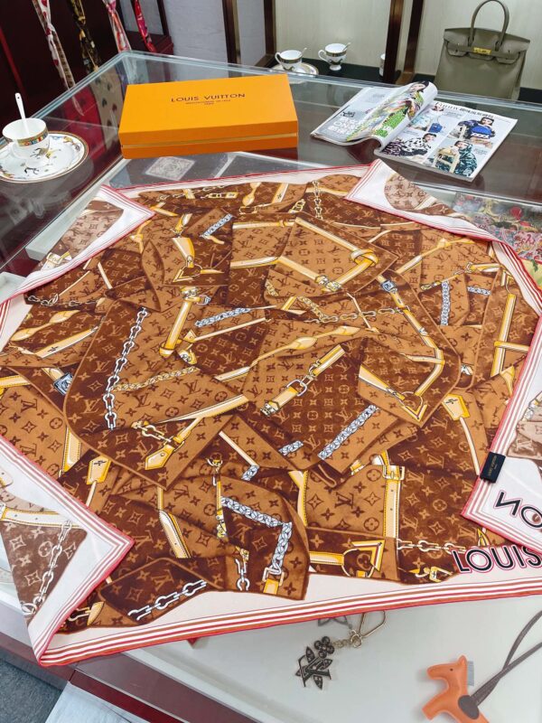 Louis Vuitton More and More Double Face Shawl Brown Scarf 90cm/35in M76933 