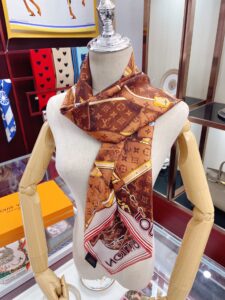 Louis Vuitton More and More Double Face Shawl Brown Scarf 90cm/35in M76933 
