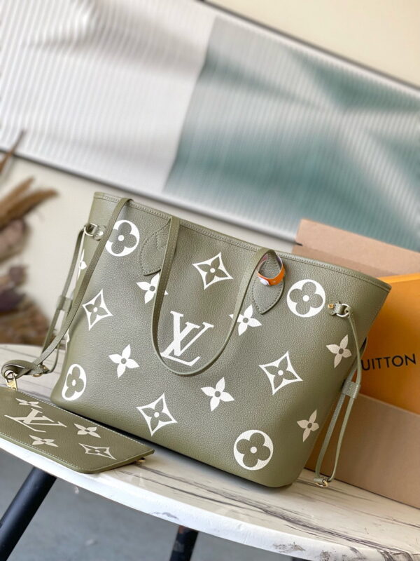 1:1 Replica Louis Vuitton LV Neverfull MM Monogram Empreinte Leather Black Luxury Bag For Women M46649 - 31cm/ 12.2in