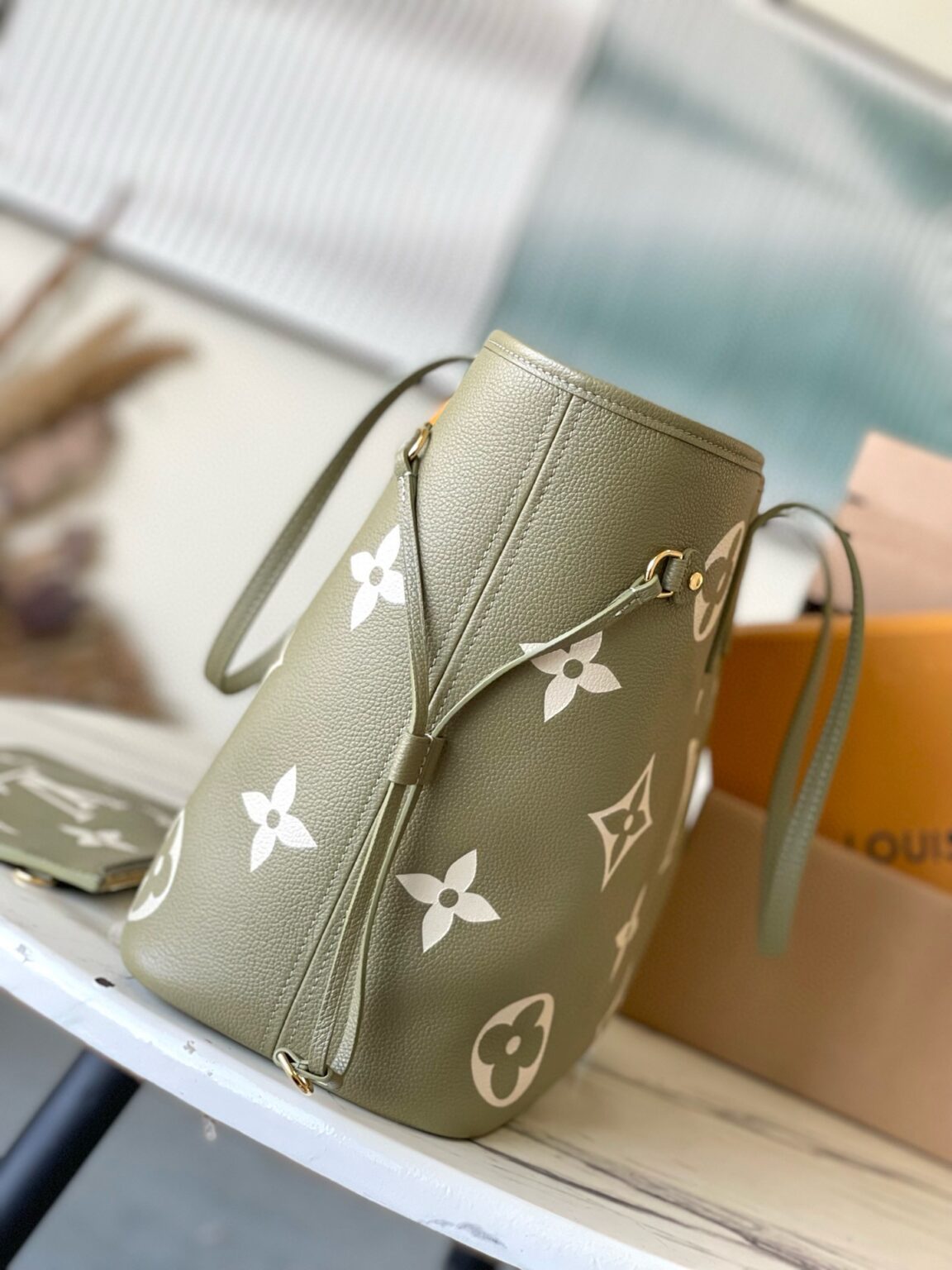 1:1 Replica Louis Vuitton LV Neverfull MM Monogram Empreinte Leather Black Luxury Bag For Women M46649 - 31cm/ 12.2in - Image 3