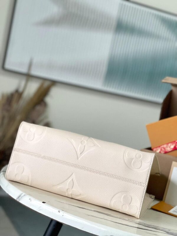 1:1 Replica Louis Vuitton LV Onthego MM Monogram Empreinte Leather Luxury Bag For Women M46531 - 35cm