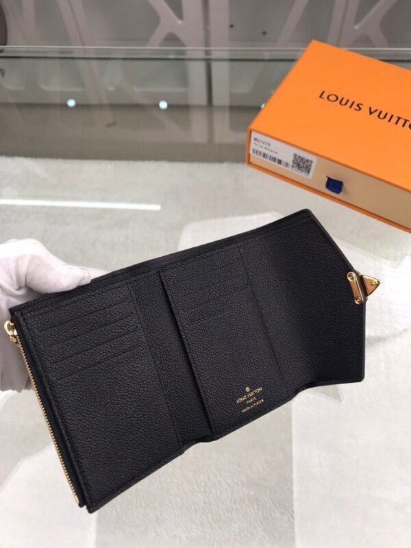 Louis Vuitton Pallas Monogram 13cm Black